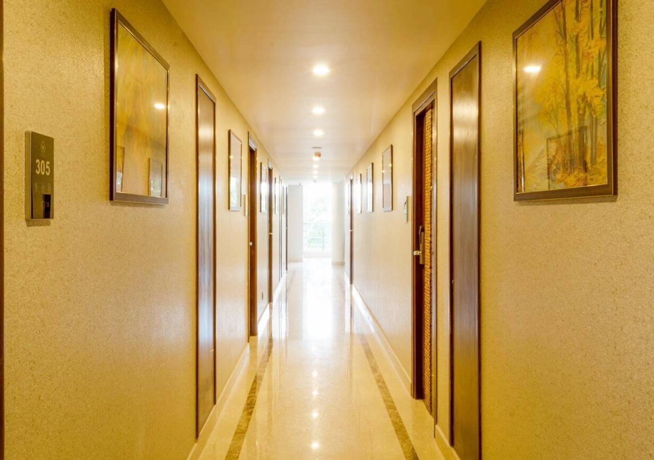 Ss Lumina Hotel Bangalore Esterno foto