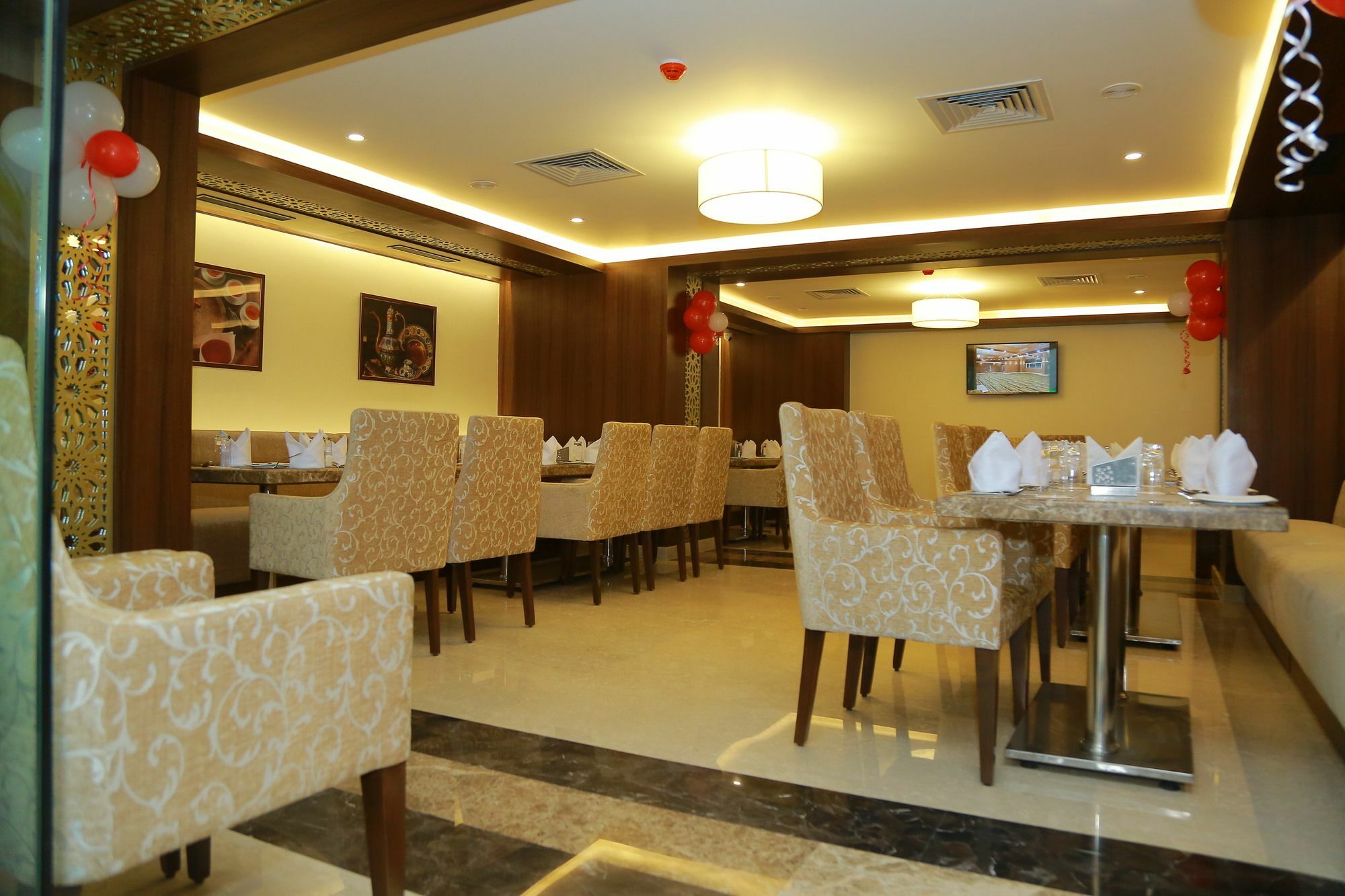 Ss Lumina Hotel Bangalore Esterno foto
