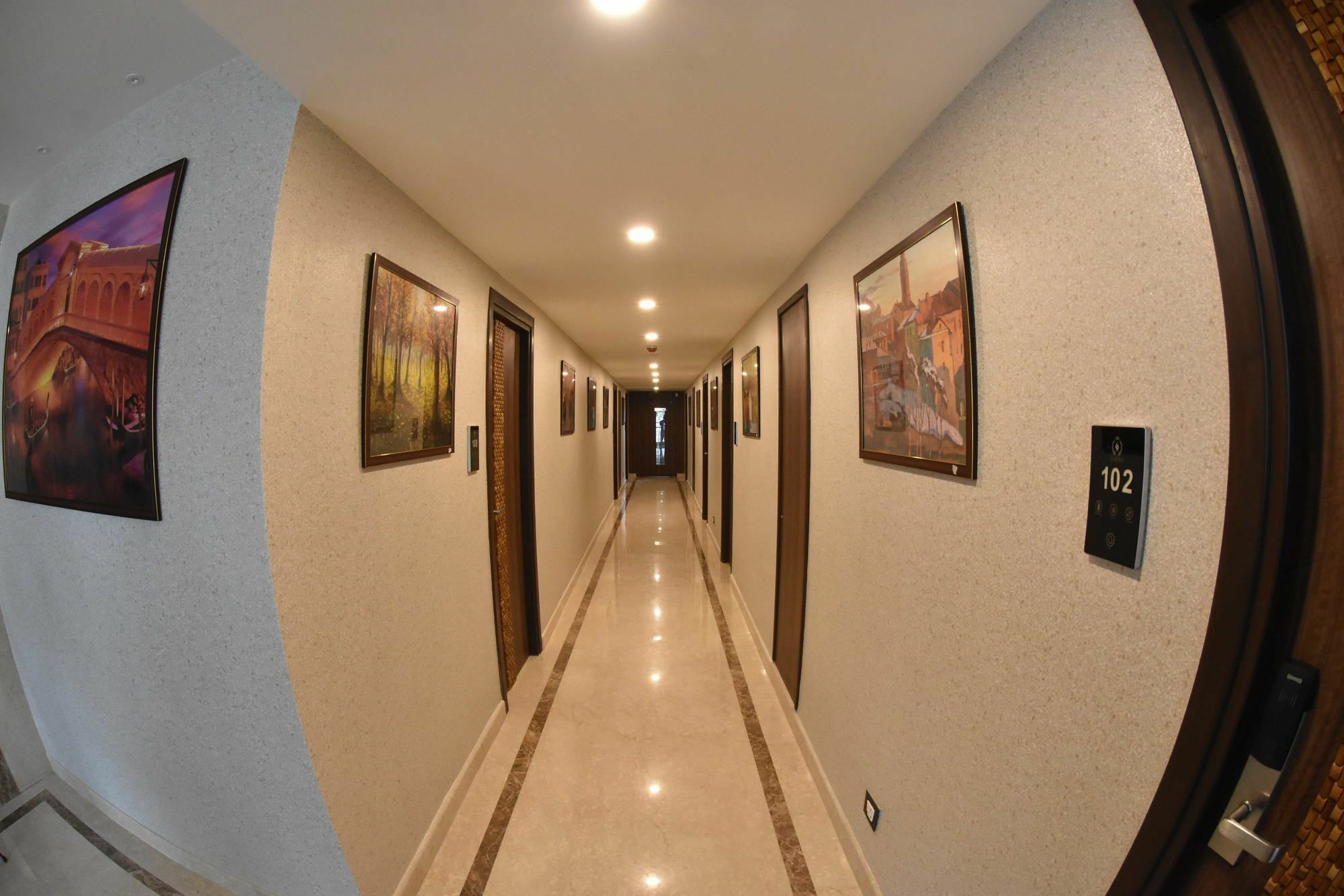 Ss Lumina Hotel Bangalore Esterno foto