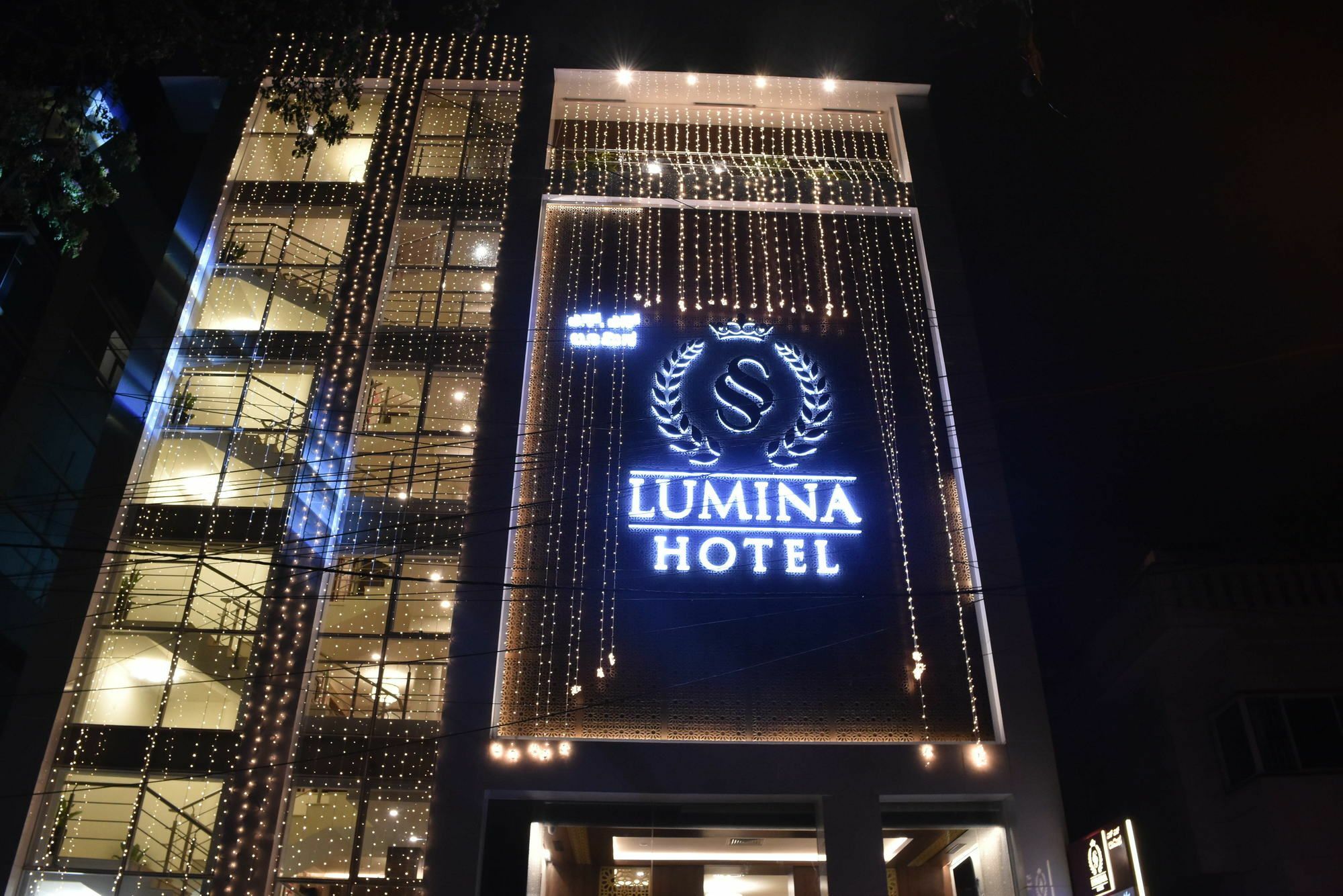 Ss Lumina Hotel Bangalore Esterno foto