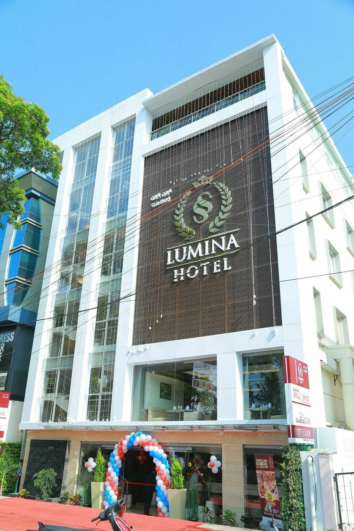 Ss Lumina Hotel Bangalore Esterno foto